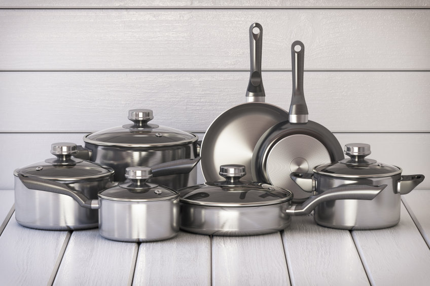 Why is Stainless Steel Cookware the Best Choice for Home Cooks?